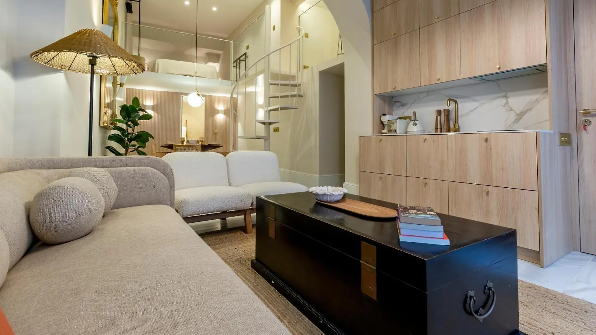 Alohamundi Alfalfa II 세비야 스페인